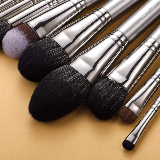 Cerdas de nanofibra vegana de alta tecnología del kit maestro de maquillaje Galaxy Silver de EIGSHOW.