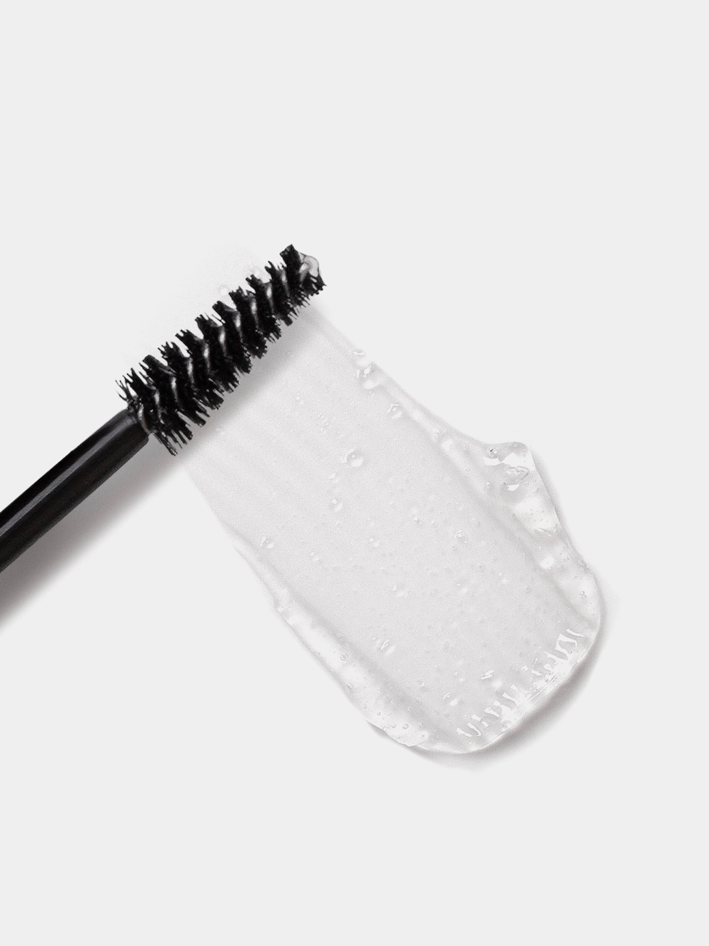 Detalle de la fórmula de gel transparente y fresca diseñada para lograr un efecto de cejas laminadas y con mayor volumen.