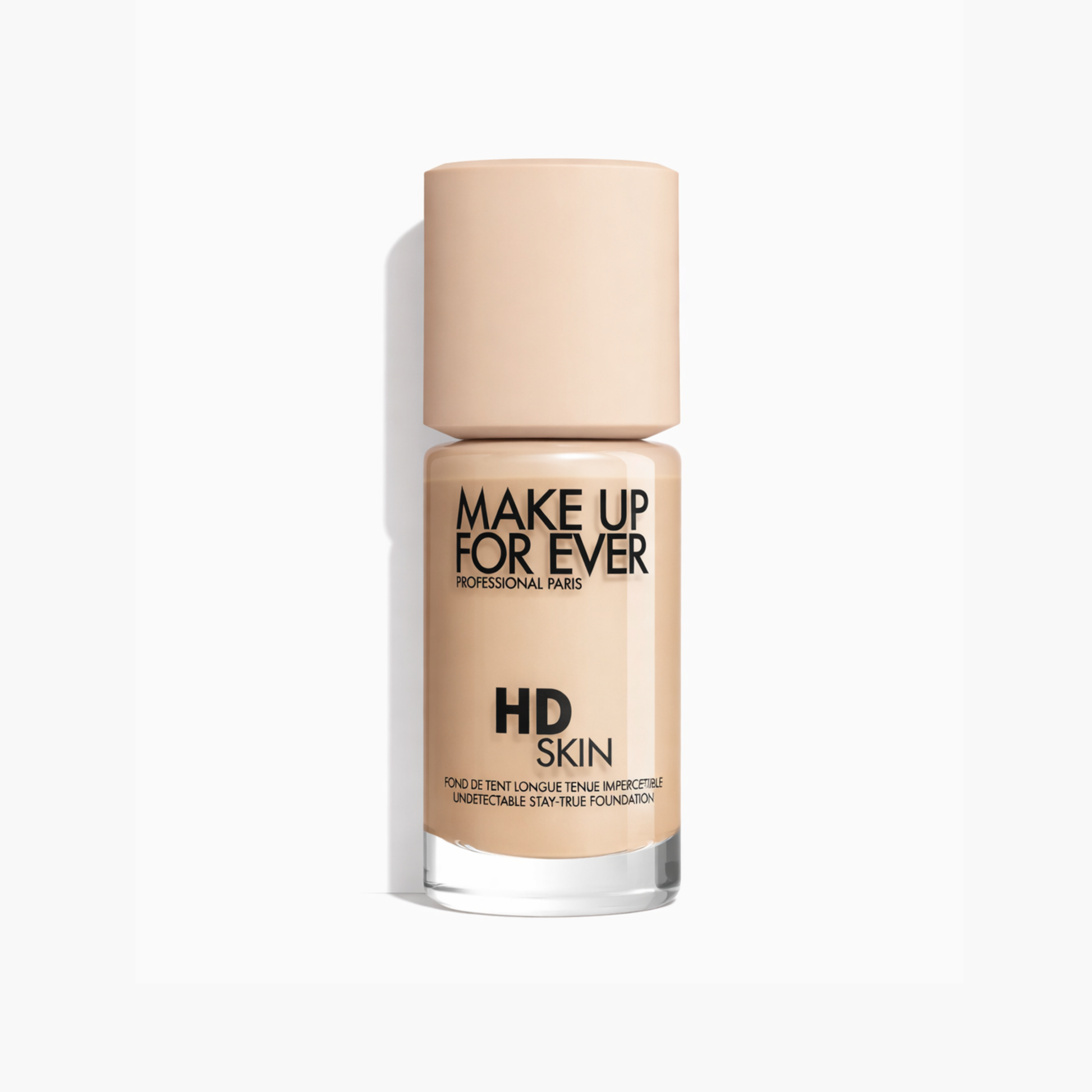 Frasco de vidrio de la base HD Skin Undetectable Longwear Foundation en el tono 1N10.