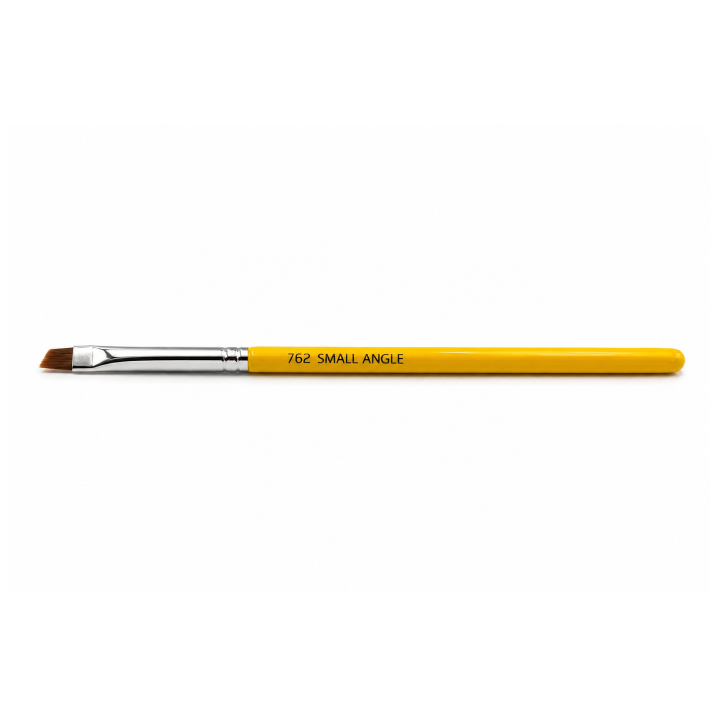 Aplicación de pomada para cejas y delineador en gel utilizando la brocha profesional Studio 762 de Bdellium Tools.