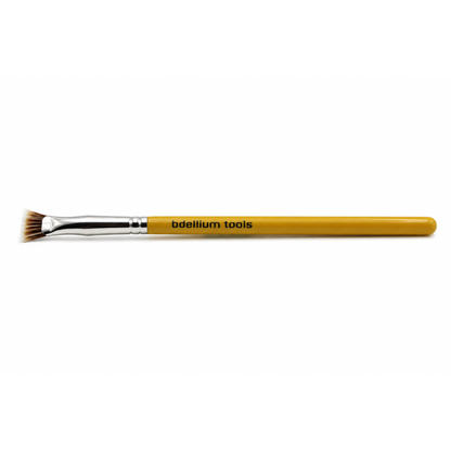 Primer plano detalle de la virola doblada y las cerdas duales en forma de abanico del pincel de precisión Bdellium Tools 729.
