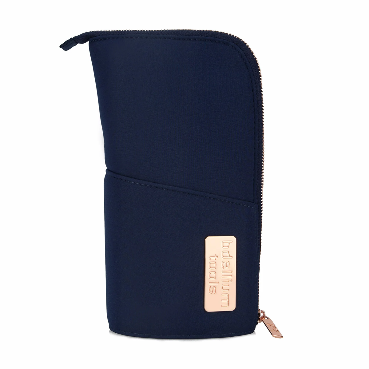 Estuche protector Stand-Up Pouch azul de pie con el juego completo de brochas premium de Bdellium Tools.