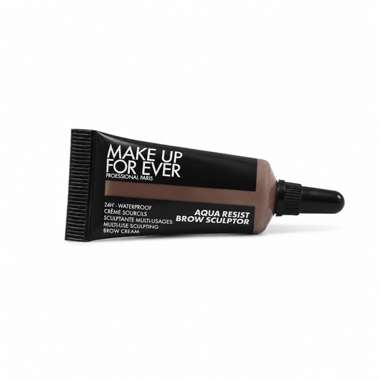Lápiz de cejas Aqua Resist Brow Sculptor 30 Soft Brown de Make Up For Ever.