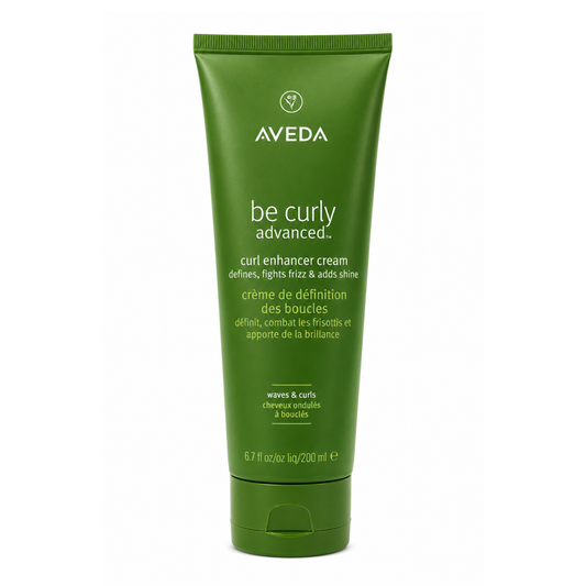 Be Curly Advanced Curl Enhancer Cream de Aveda en su envase.