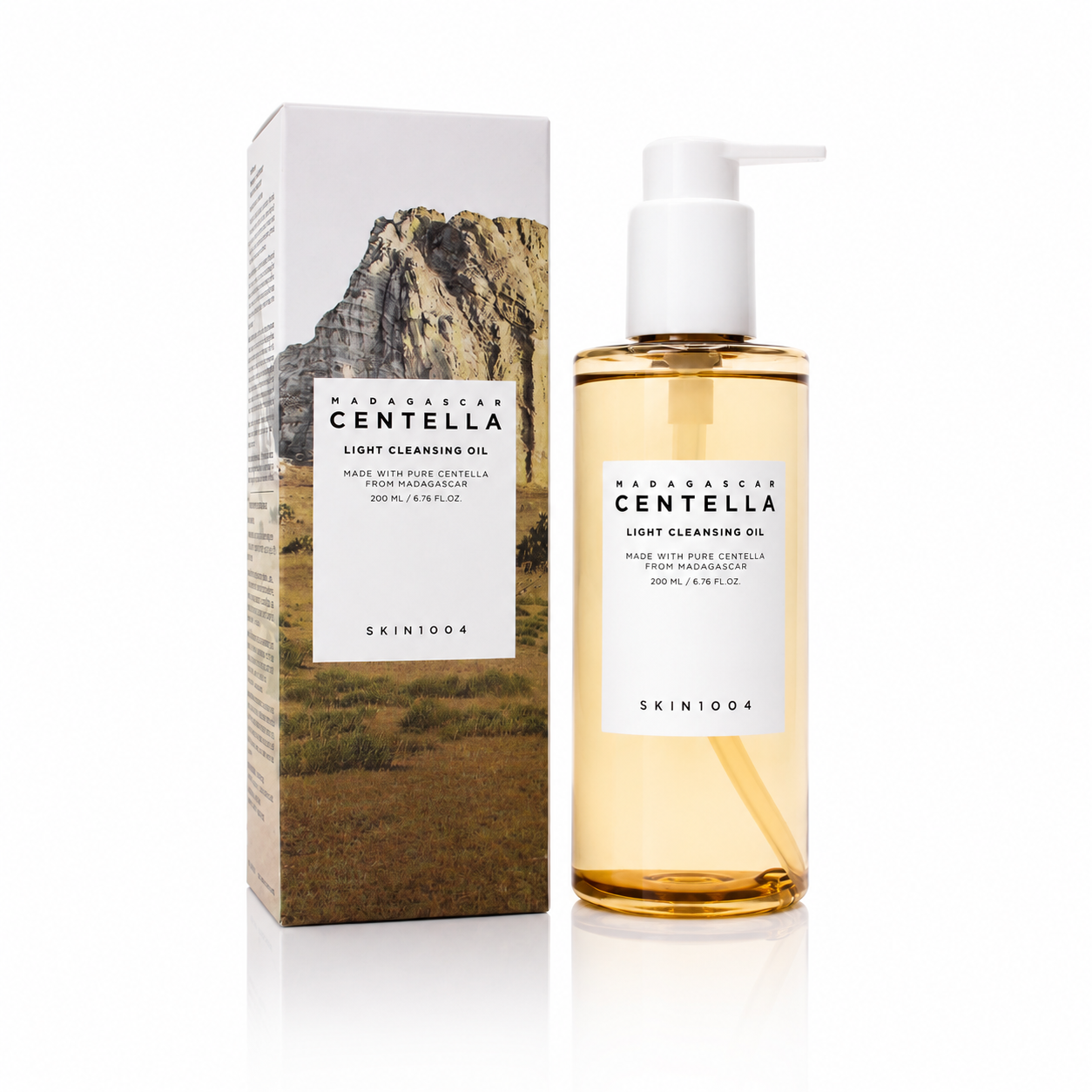 Aplicación de Centella Light Cleansing Oil de SKIN1004 sobre la piel.
