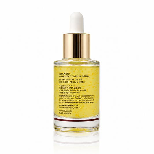 Detalle de la textura de Deep Vitamin C Capsule Serum de Medicube.