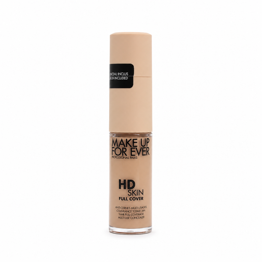 Textura cremosa del corrector HD Skin de MUFE al difuminar.