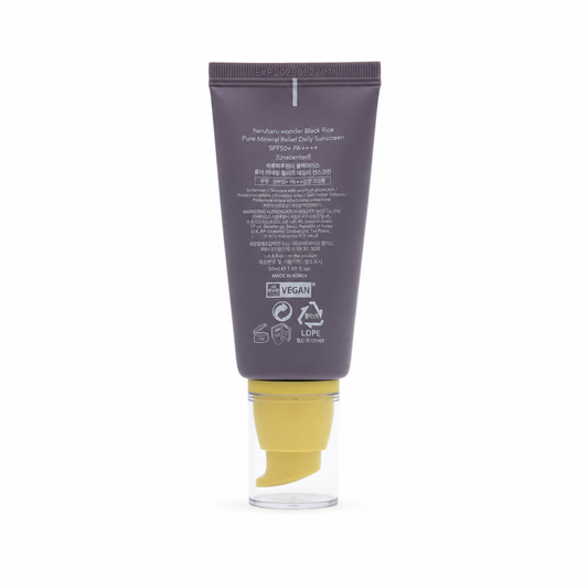 Detalle de la textura de Moisture Pure Mineral Relief Sunscreen SPF50+ Unscented de Haruharu Wonder.