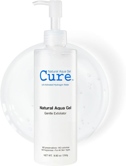 Envase del Natural Aqua Gel Cure de Toyo, el exfoliante facial japonés.