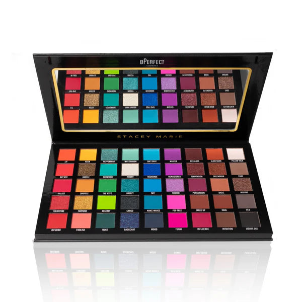 Paleta Carnival XL Pro Remastered abierta, mostrando la impresionante cuadrícula de 45 sombras vibrantes y el espejo de gran tamaño.