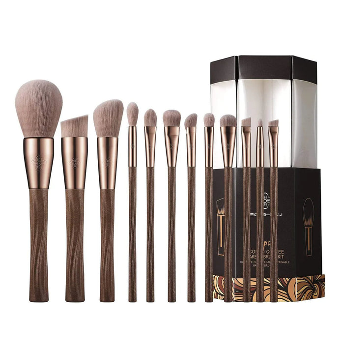 Set de 12 brochas ecológicas sustentables EIGSHOW EcoPro Coffee hechas con residuos de café.