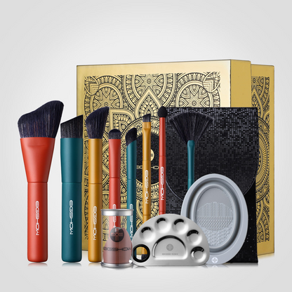 Set de regalo de 8 mini brochas de maquillaje de viaje EIGSHOW Chic Series con estuche rígido y accesorios.
