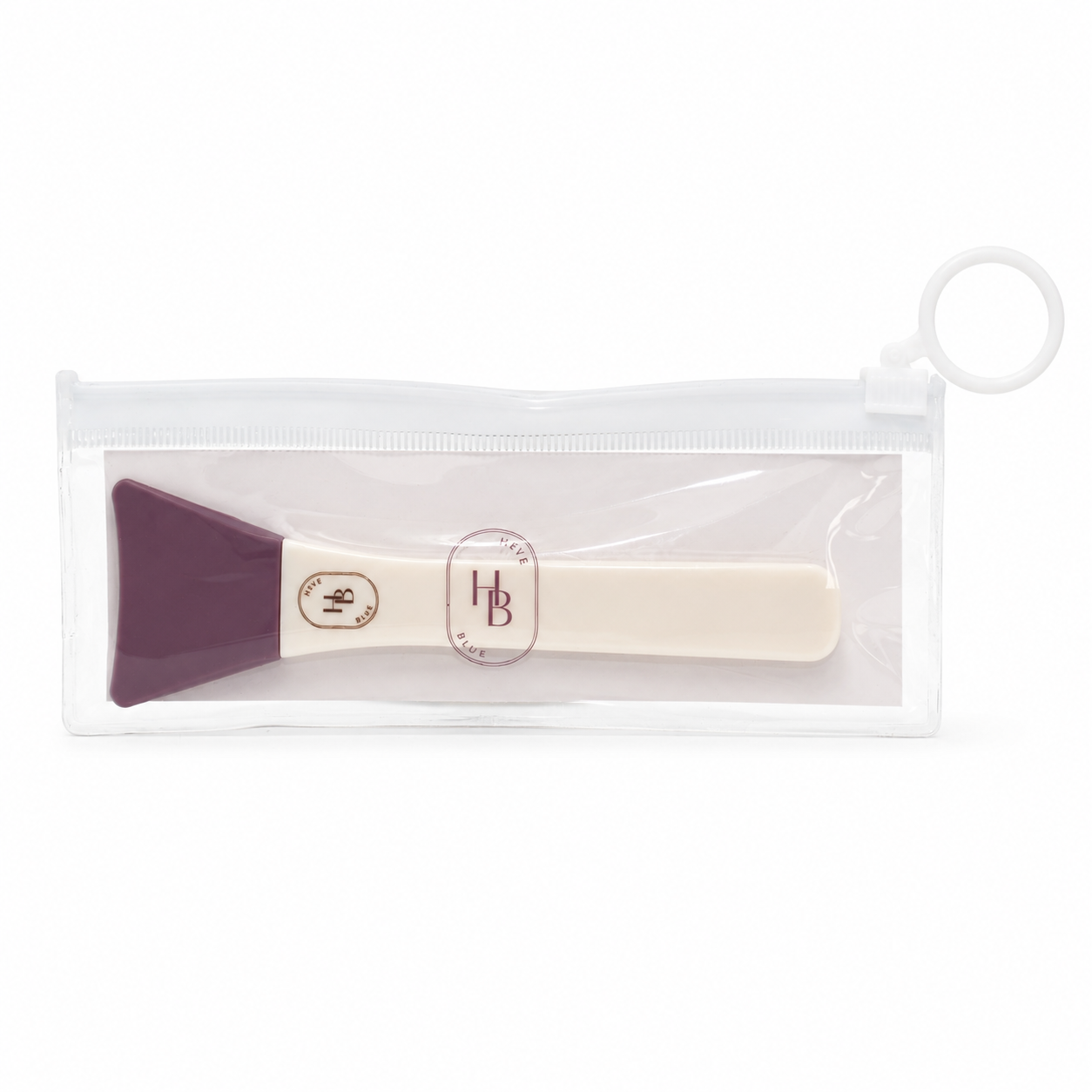 Uso del dispositivo Age-R Booster Pro Mini Cleansing Head Pink de Medicube sobre el rostro.